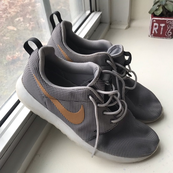 NIKE ROSHE - Picture 4 of 4
